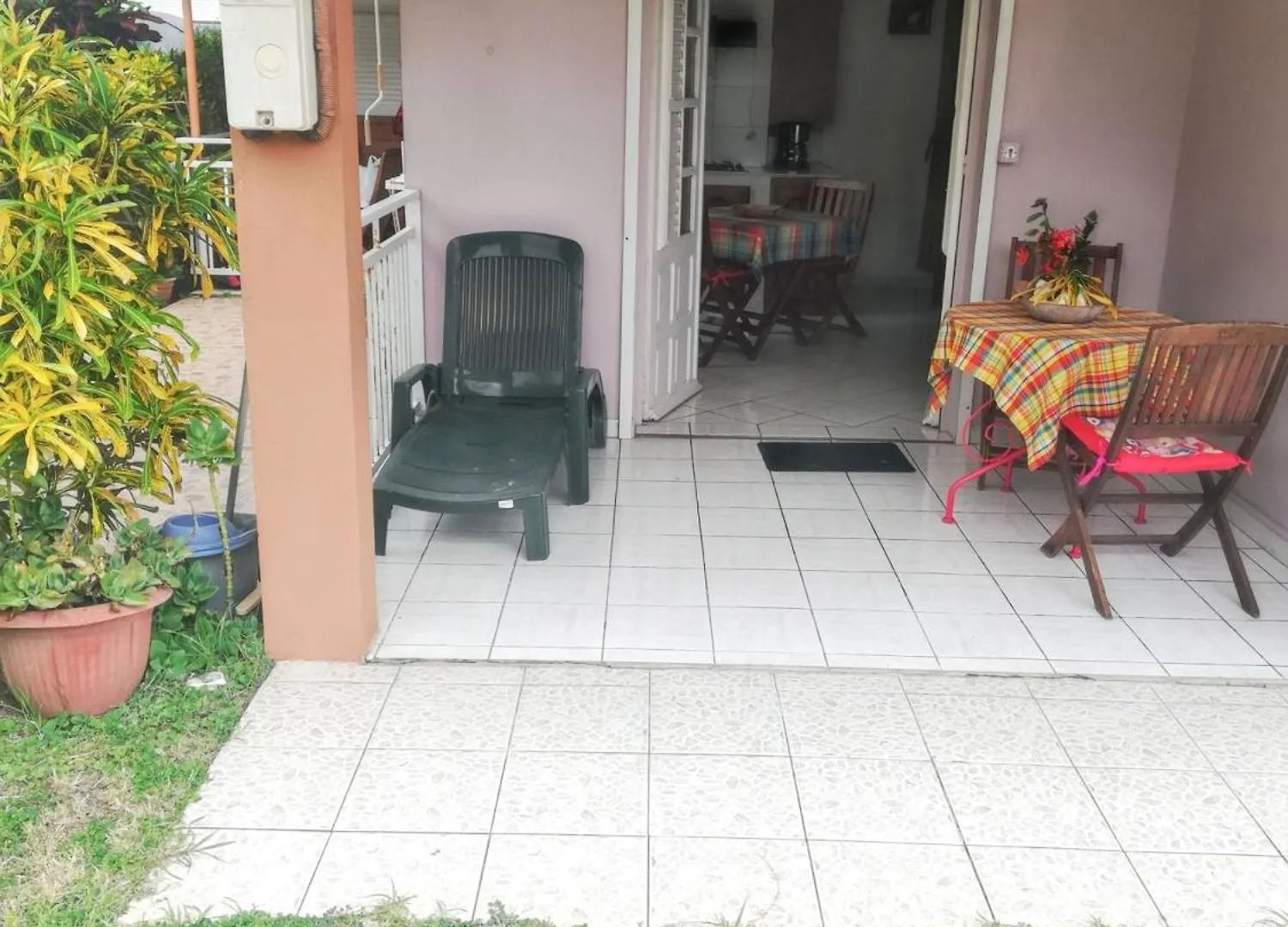 Studio Charmant A Sainte Luce 28 M² Terrasse Et Jardin